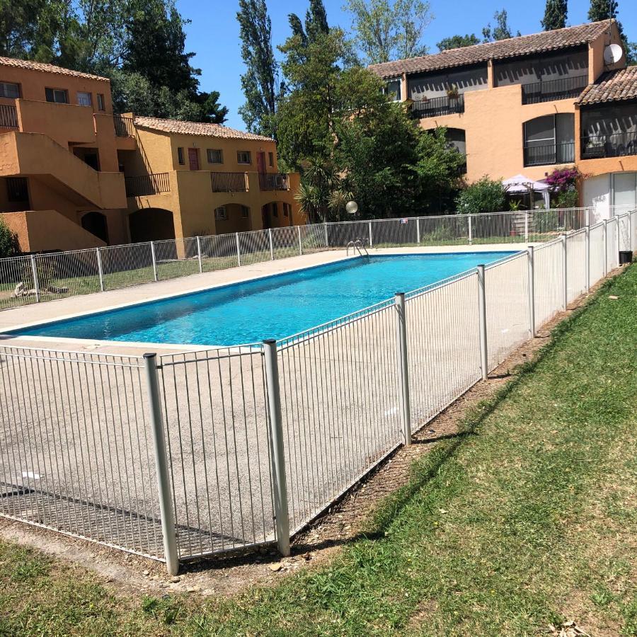 Appartement Les Hameaux Arles Dış mekan fotoğraf