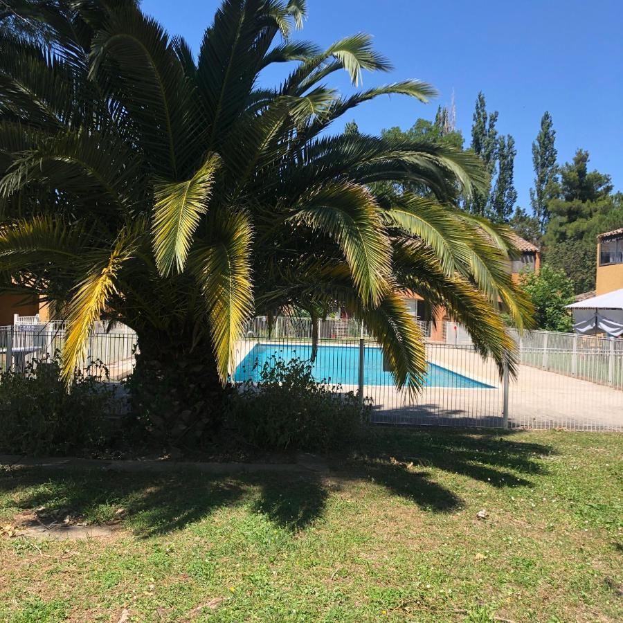Appartement Les Hameaux Arles Dış mekan fotoğraf