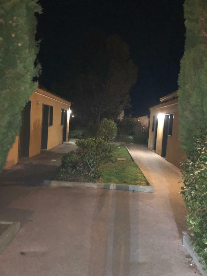 Appartement Les Hameaux Arles Dış mekan fotoğraf